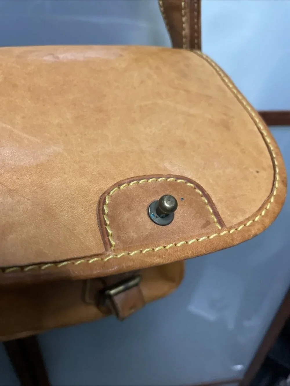 Polo Ralph Lauren Vintage 90s Leather Messenger Shoulder Bag Yellow Stitching